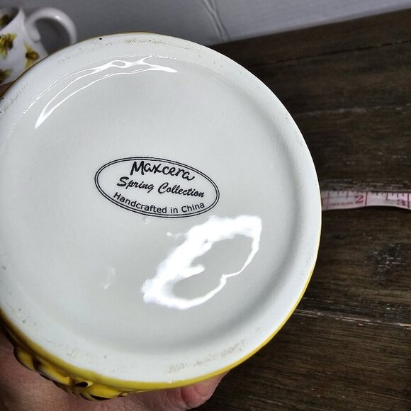 Maxcera Spring Collection Beehive Honey Jar With Spoon Bumble Bee Farmhouse - Picture 11 of 11